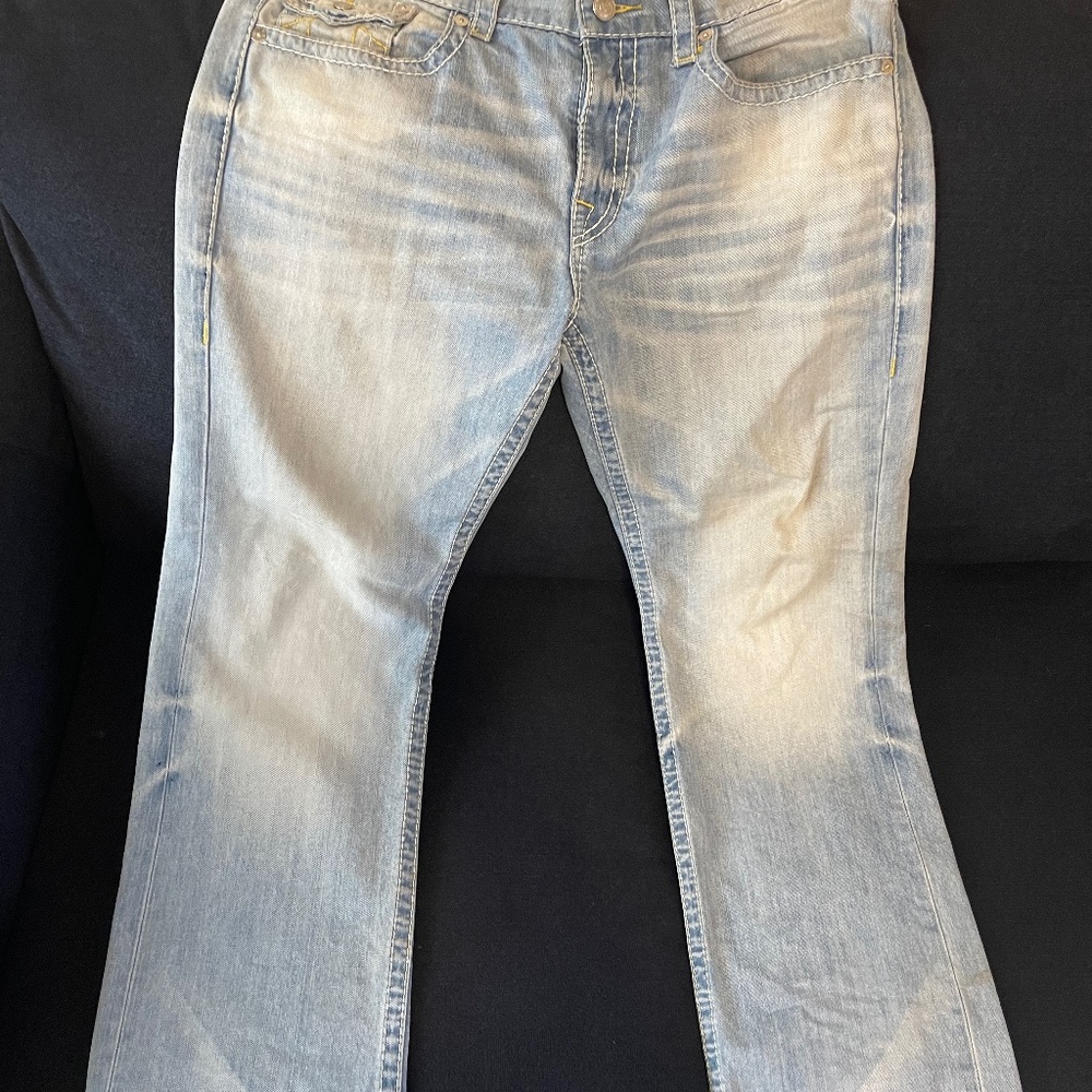 TRUE RELIGION STRAIGHT LEG JEANS